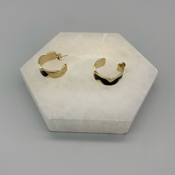 Gold Tone and Black Retro Hoop Earrings. Good Condition. - Picture 2 of 2